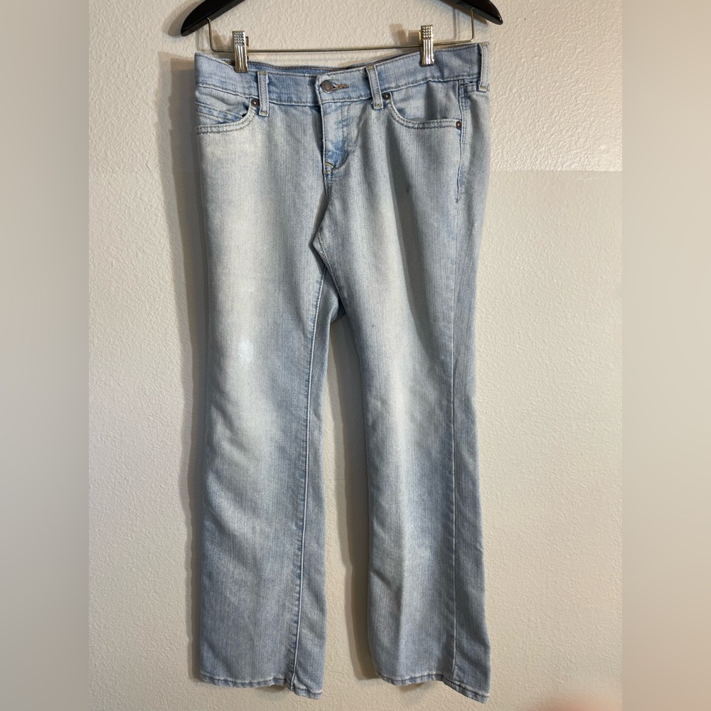 Old Navy light Blue Straight Leg Jeans the diva  Style 4 short